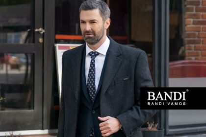 Čierny pánsky kabát Artioni perfektne doplní váš formálny šatník i šatník na voľný čas