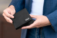 Elegantná pánska peňaženka TONNI Nero sa ľahko vojde do každého vrecka